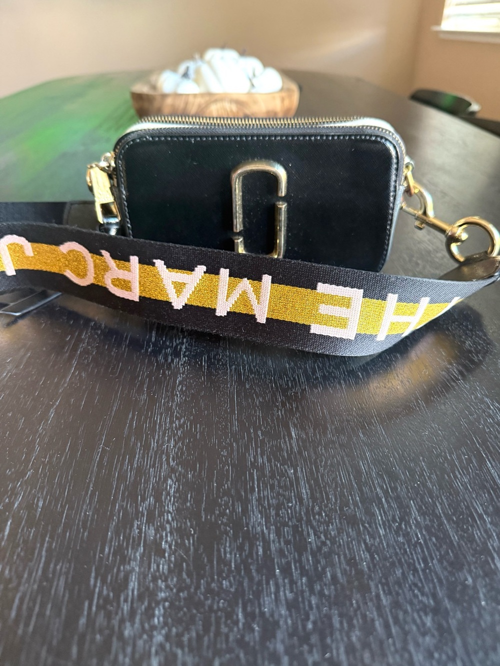 Marc Jacobs Black and White Snapshot Camera Bag with Branded Strap - Picture 3 of 9